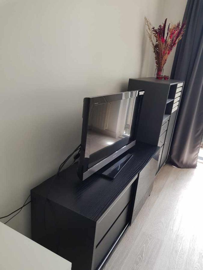 Apartment 300 M To Metro: 5 Min Airport/12 Min C *